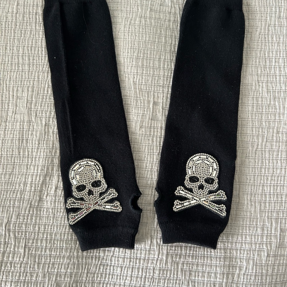Black Arm Warmers with Skull Design